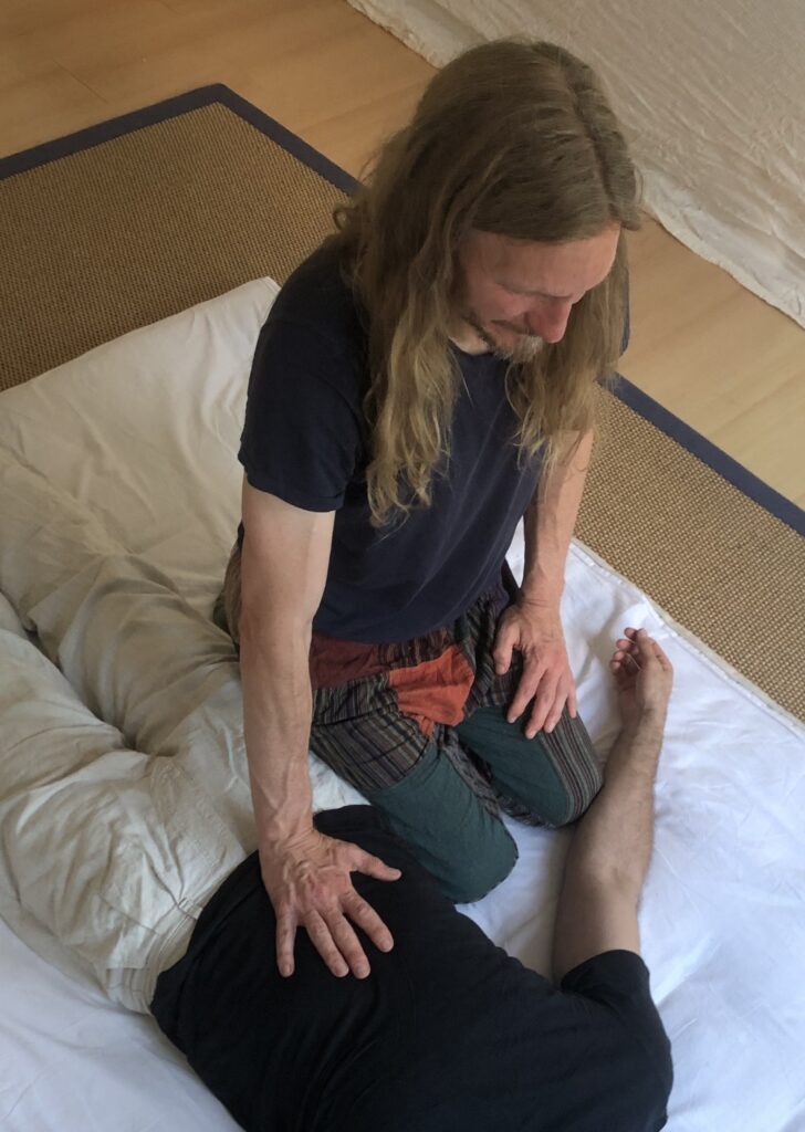 Shiatsu Weimar Kontakt, Berührung, Energiefluss
